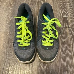 Womens Nike sneakers, size 6.5
